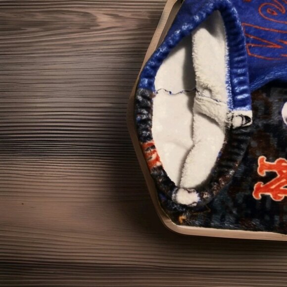 Boys Mets winter hat, stretch gloves and soft pajama pants - Picture 6 of 11